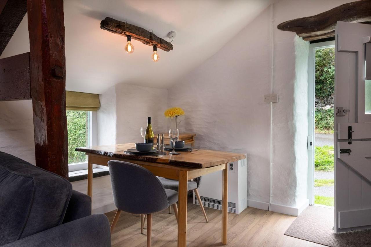 Dog Friendly Cottage, Geufron Farm Near Tywyn Bryn-crug ภายนอก รูปภาพ
